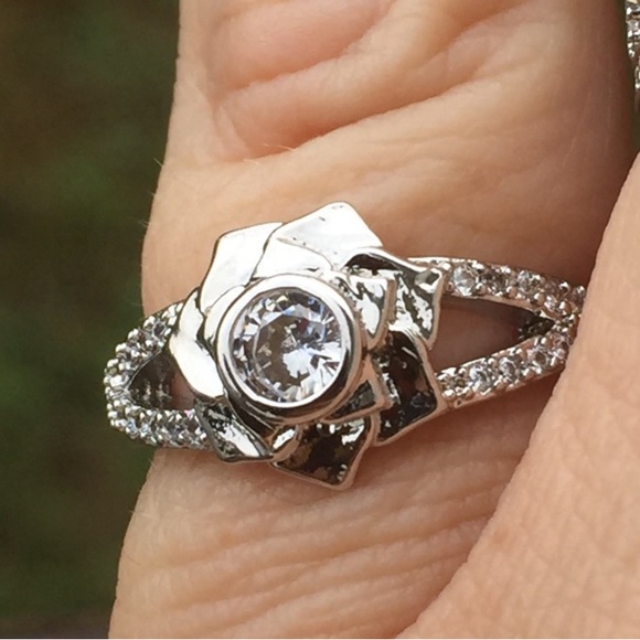 Lotus flower ring Cubic zirconia S925 Silver size 6 brand new - Picture 2 of 13